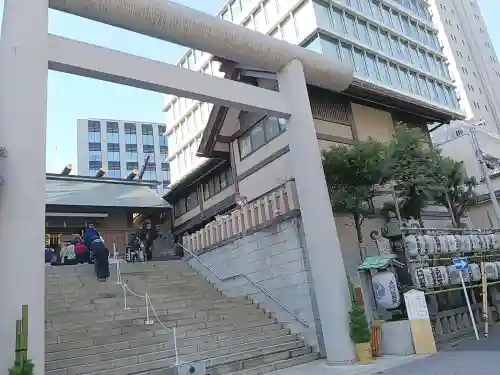 芝大神宮の{uncategorized: "未分類", other: "その他", undefined: "問題あり", building: "その他建物", grave: "お墓", sacred_gate: "鳥居", guardian: "狛犬", statue: "像", buddha: "仏像", history: "歴史", nature: "自然", garden: "庭園", animal: "動物", pagoda: "塔", temizu: "手水舎", mountain_gate: "山門・神門", sanctuary: "本殿・本堂", subordinate: "末社・摂社", art: "芸術", scenery: "景色", jizo: "地蔵", ema: "絵馬", goshuin: "御朱印", omikuji: "おみくじ", items: "授与品その他", amulet: "お守り", goshuincho: "御朱印帳", eats: "食事", festival: "お祭り", votive_dance: "神楽", shichigosan: "七五三参", wedding: "結婚式", experience: "体験その他", initially: "初詣", around: "周辺", anti_infection: "感染症対策"}