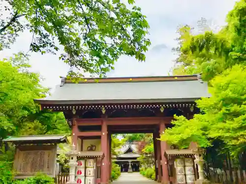 大宝八幡宮の山門・神門