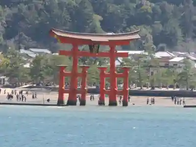 厳島神社の鳥居