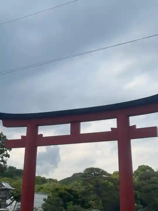 鶴岡八幡宮の{uncategorized: "未分類", other: "その他", undefined: "問題あり", building: "その他建物", grave: "お墓", sacred_gate: "鳥居", guardian: "狛犬", statue: "像", buddha: "仏像", history: "歴史", nature: "自然", garden: "庭園", animal: "動物", pagoda: "塔", temizu: "手水舎", mountain_gate: "山門・神門", sanctuary: "本殿・本堂", subordinate: "末社・摂社", art: "芸術", scenery: "景色", jizo: "地蔵", ema: "絵馬", goshuin: "御朱印", omikuji: "おみくじ", items: "授与品その他", amulet: "お守り", goshuincho: "御朱印帳", eats: "食事", festival: "お祭り", votive_dance: "神楽", shichigosan: "七五三参", wedding: "結婚式", experience: "体験その他", initially: "初詣", around: "周辺", anti_infection: "感染症対策"}