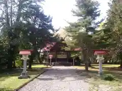 雨龍神社の建物その他