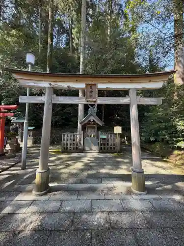 熊野大社の{uncategorized: "未分類", other: "その他", undefined: "問題あり", building: "その他建物", grave: "お墓", sacred_gate: "鳥居", guardian: "狛犬", statue: "像", buddha: "仏像", history: "歴史", nature: "自然", garden: "庭園", animal: "動物", pagoda: "塔", temizu: "手水舎", mountain_gate: "山門・神門", sanctuary: "本殿・本堂", subordinate: "末社・摂社", art: "芸術", scenery: "景色", jizo: "地蔵", ema: "絵馬", goshuin: "御朱印", omikuji: "おみくじ", items: "授与品その他", amulet: "お守り", goshuincho: "御朱印帳", eats: "食事", festival: "お祭り", votive_dance: "神楽", shichigosan: "七五三参", wedding: "結婚式", experience: "体験その他", initially: "初詣", around: "周辺", anti_infection: "感染症対策"}