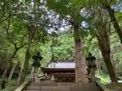 八乙女根尾神社の建物その他