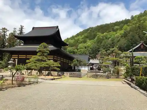 向嶽寺の建物その他