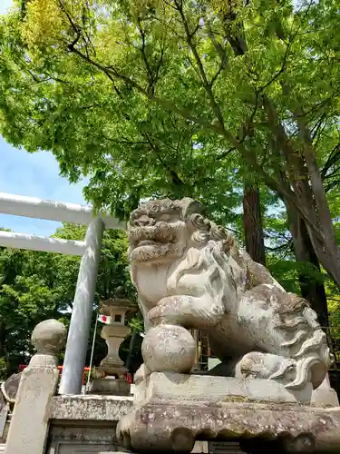 安積國造神社の狛犬