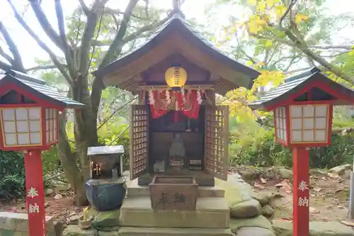 宮地嶽神社の末社