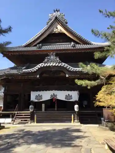 信濃國分寺の本殿