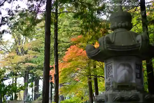 諏訪大社下社秋宮(長野県)