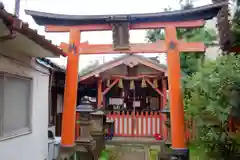 松明殿稲荷神社の鳥居