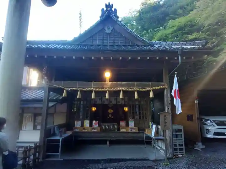 御岩神社の本殿・本堂