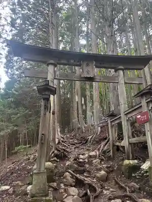 三峯神社奥宮(埼玉県)