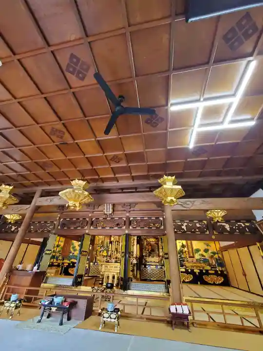 道因寺の本殿・本堂