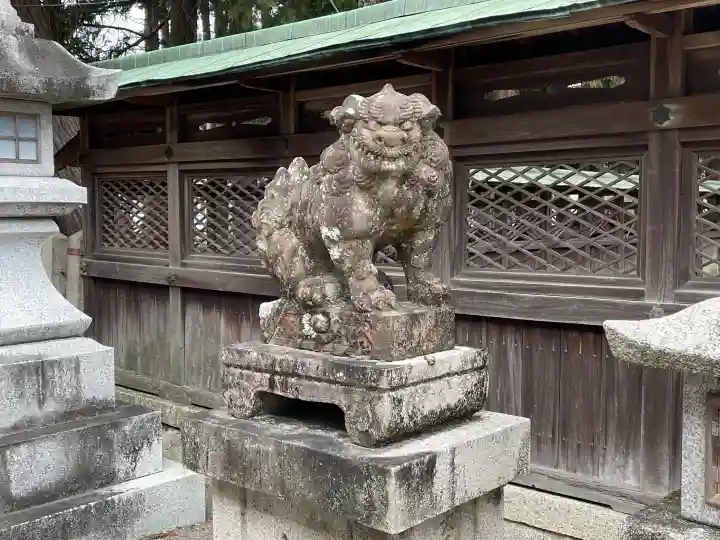 總社神社の{uncategorized: "未分類", other: "その他", undefined: "問題あり", building: "その他建物", grave: "お墓", sacred_gate: "鳥居", guardian: "狛犬", statue: "像", buddha: "仏像", history: "歴史", nature: "自然", garden: "庭園", animal: "動物", pagoda: "塔", temizu: "手水舎", mountain_gate: "山門・神門", sanctuary: "本殿・本堂", subordinate: "末社・摂社", art: "芸術", scenery: "景色", jizo: "地蔵", ema: "絵馬", goshuin: "御朱印", omikuji: "おみくじ", items: "授与品その他", amulet: "お守り", goshuincho: "御朱印帳", eats: "食事", festival: "お祭り", votive_dance: "神楽", shichigosan: "七五三参", wedding: "結婚式", experience: "体験その他", initially: "初詣", around: "周辺", anti_infection: "感染症対策"}