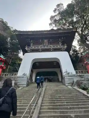 江島神社の山門・神門