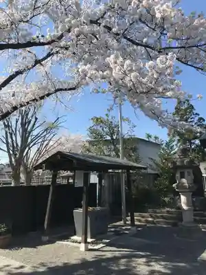 小石神社の手水舎