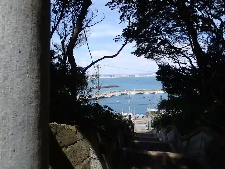 酒列磯前神社の景色