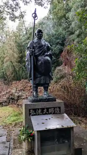 竹林寺の像