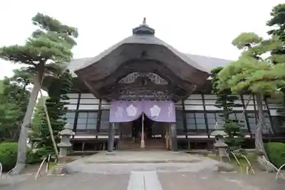 前山寺の本殿・本堂