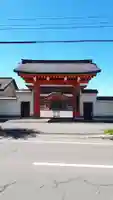 余市念法寺の山門・神門