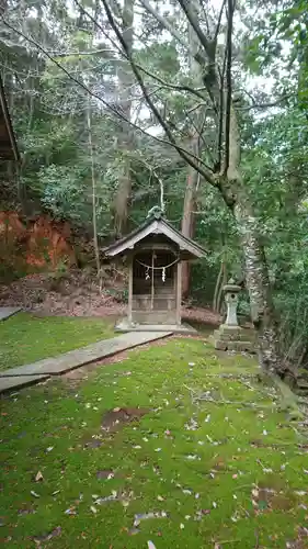 丸田神社の末社