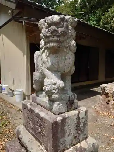 若磯神社の狛犬