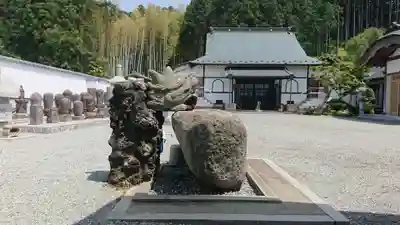 西安寺の手水舎