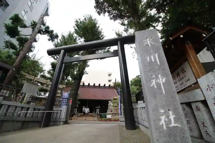 高円寺氷川神社の鳥居
