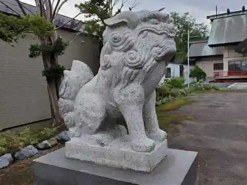 飯生神社の狛犬