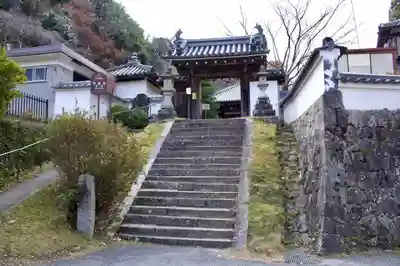 神童寺の山門・神門