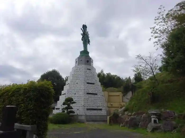 東光寺の建物その他