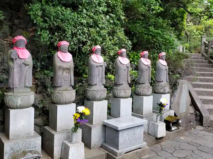 東長谷寺 薬王院の地蔵