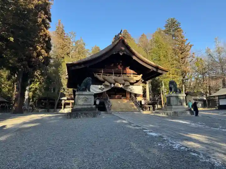 諏訪大社下社秋宮の{uncategorized: "未分類", other: "その他", undefined: "問題あり", building: "その他建物", grave: "お墓", sacred_gate: "鳥居", guardian: "狛犬", statue: "像", buddha: "仏像", history: "歴史", nature: "自然", garden: "庭園", animal: "動物", pagoda: "塔", temizu: "手水舎", mountain_gate: "山門・神門", sanctuary: "本殿・本堂", subordinate: "末社・摂社", art: "芸術", scenery: "景色", jizo: "地蔵", ema: "絵馬", goshuin: "御朱印", omikuji: "おみくじ", items: "授与品その他", amulet: "お守り", goshuincho: "御朱印帳", eats: "食事", festival: "お祭り", votive_dance: "神楽", shichigosan: "七五三参", wedding: "結婚式", experience: "体験その他", initially: "初詣", around: "周辺", anti_infection: "感染症対策"}