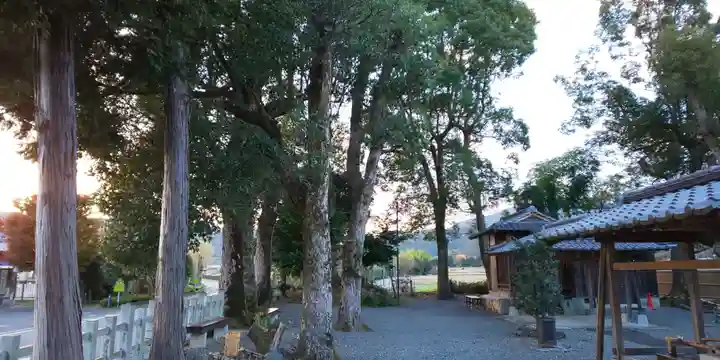 兒神社のその他建物