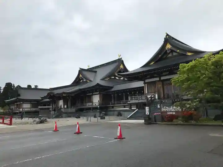 倶利迦羅不動寺鳳凰殿の本殿・本堂