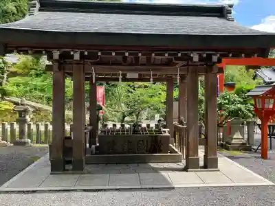 敢國神社の手水舎