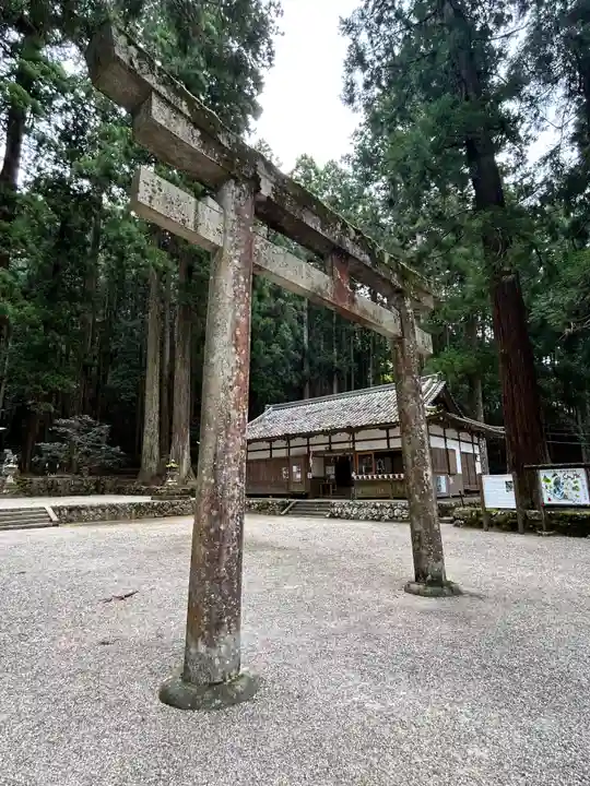室生龍穴神社(奈良県)