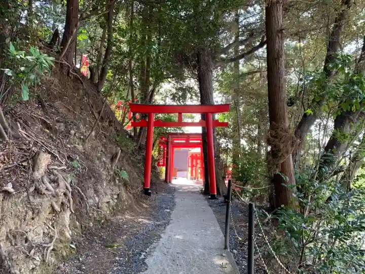 西宮稲荷の鳥居