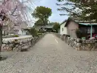 法雲寺の{uncategorized: "未分類", other: "その他", undefined: "問題あり", building: "その他建物", grave: "お墓", sacred_gate: "鳥居", guardian: "狛犬", statue: "像", buddha: "仏像", history: "歴史", nature: "自然", garden: "庭園", animal: "動物", pagoda: "塔", temizu: "手水舎", mountain_gate: "山門・神門", sanctuary: "本殿・本堂", subordinate: "末社・摂社", art: "芸術", scenery: "景色", jizo: "地蔵", ema: "絵馬", goshuin: "御朱印", omikuji: "おみくじ", items: "授与品その他", amulet: "お守り", goshuincho: "御朱印帳", eats: "食事", festival: "お祭り", votive_dance: "神楽", shichigosan: "七五三参", wedding: "結婚式", experience: "体験その他", initially: "初詣", around: "周辺", anti_infection: "感染症対策"}