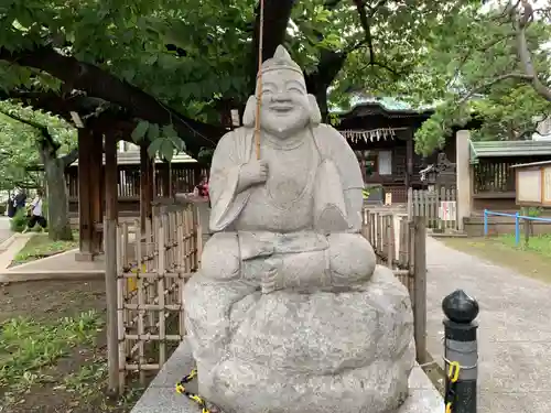 荏原神社の像