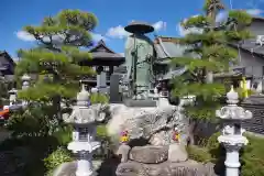 専照寺の像