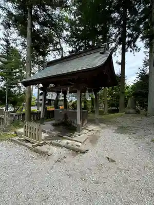 諏訪大社上社前宮の手水舎