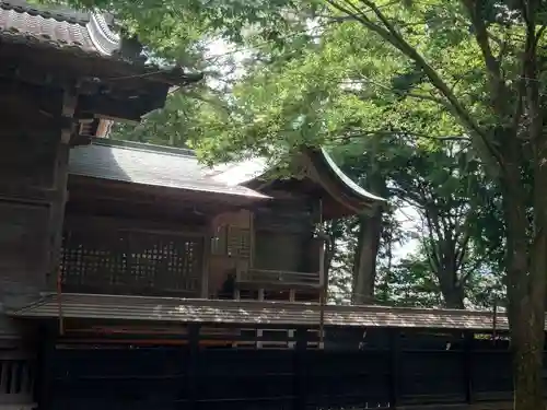 岩崎神社の本殿