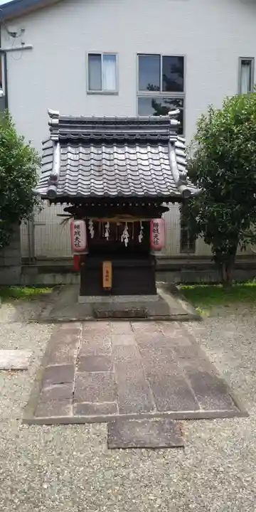 石坐神社の本殿・本堂