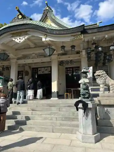難波八阪神社の{uncategorized: "未分類", other: "その他", undefined: "問題あり", building: "その他建物", grave: "お墓", sacred_gate: "鳥居", guardian: "狛犬", statue: "像", buddha: "仏像", history: "歴史", nature: "自然", garden: "庭園", animal: "動物", pagoda: "塔", temizu: "手水舎", mountain_gate: "山門・神門", sanctuary: "本殿・本堂", subordinate: "末社・摂社", art: "芸術", scenery: "景色", jizo: "地蔵", ema: "絵馬", goshuin: "御朱印", omikuji: "おみくじ", items: "授与品その他", amulet: "お守り", goshuincho: "御朱印帳", eats: "食事", festival: "お祭り", votive_dance: "神楽", shichigosan: "七五三参", wedding: "結婚式", experience: "体験その他", initially: "初詣", around: "周辺", anti_infection: "感染症対策"}