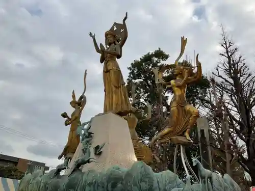 川崎大師（平間寺）の像