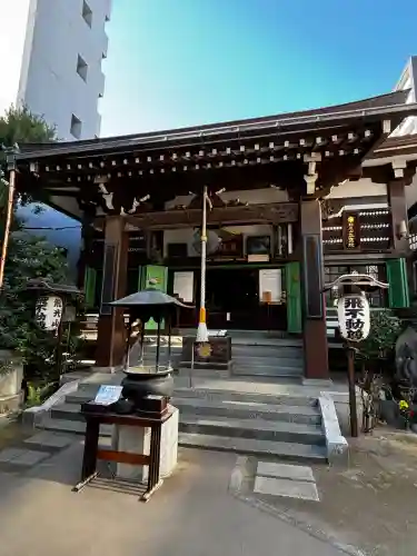 正寶院（飛不動尊）の{uncategorized: "未分類", other: "その他", undefined: "問題あり", building: "その他建物", grave: "お墓", sacred_gate: "鳥居", guardian: "狛犬", statue: "像", buddha: "仏像", history: "歴史", nature: "自然", garden: "庭園", animal: "動物", pagoda: "塔", temizu: "手水舎", mountain_gate: "山門・神門", sanctuary: "本殿・本堂", subordinate: "末社・摂社", art: "芸術", scenery: "景色", jizo: "地蔵", ema: "絵馬", goshuin: "御朱印", omikuji: "おみくじ", items: "授与品その他", amulet: "お守り", goshuincho: "御朱印帳", eats: "食事", festival: "お祭り", votive_dance: "神楽", shichigosan: "七五三参", wedding: "結婚式", experience: "体験その他", initially: "初詣", around: "周辺", anti_infection: "感染症対策"}