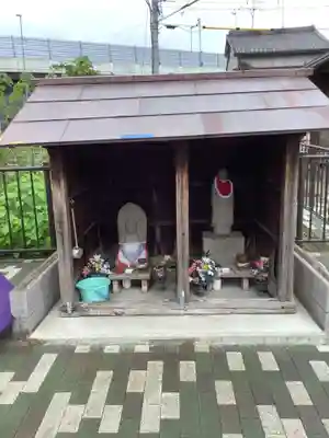 辻地蔵堂(黒川樋門)の地蔵