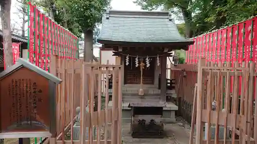 桐ヶ谷氷川神社の末社・摂社