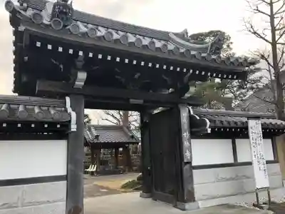石歴山　妙勝寺の山門・神門