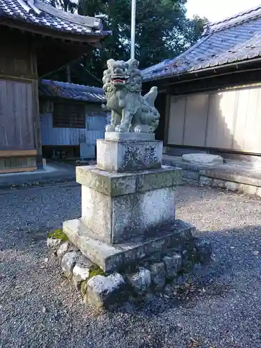 南宮御旅神社の狛犬